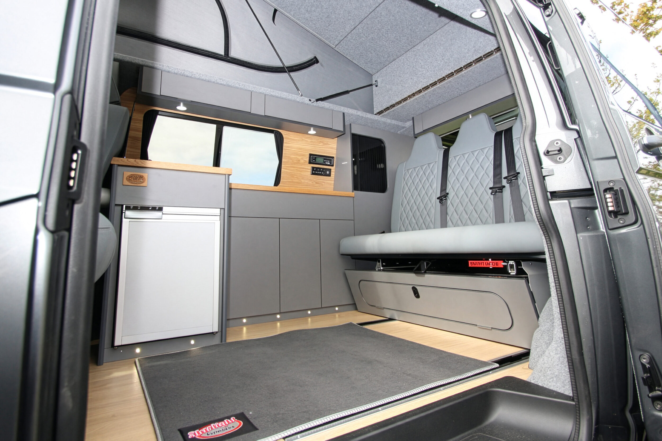 What is an M1 pull tested rock and roll bed